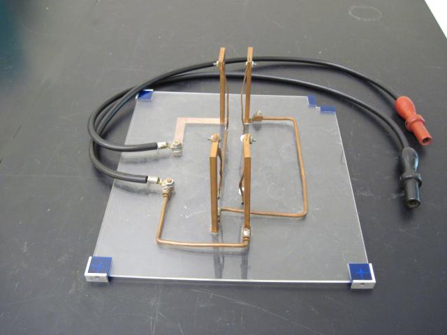 Parallel conductors plate